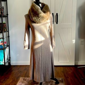 Monsoon sweater dress US size 4 (UK 8) with matching faux fur cowl neck.